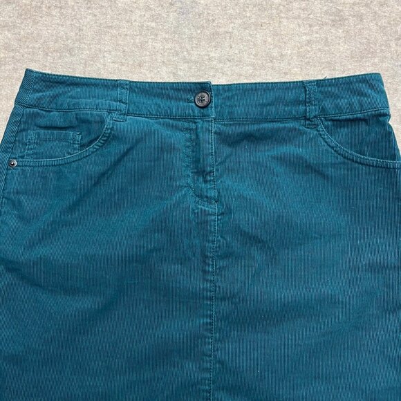 S. Oliver Green Corduroy Mini Skirt Size 38" Waist 17" Length - Picture 2 of 6